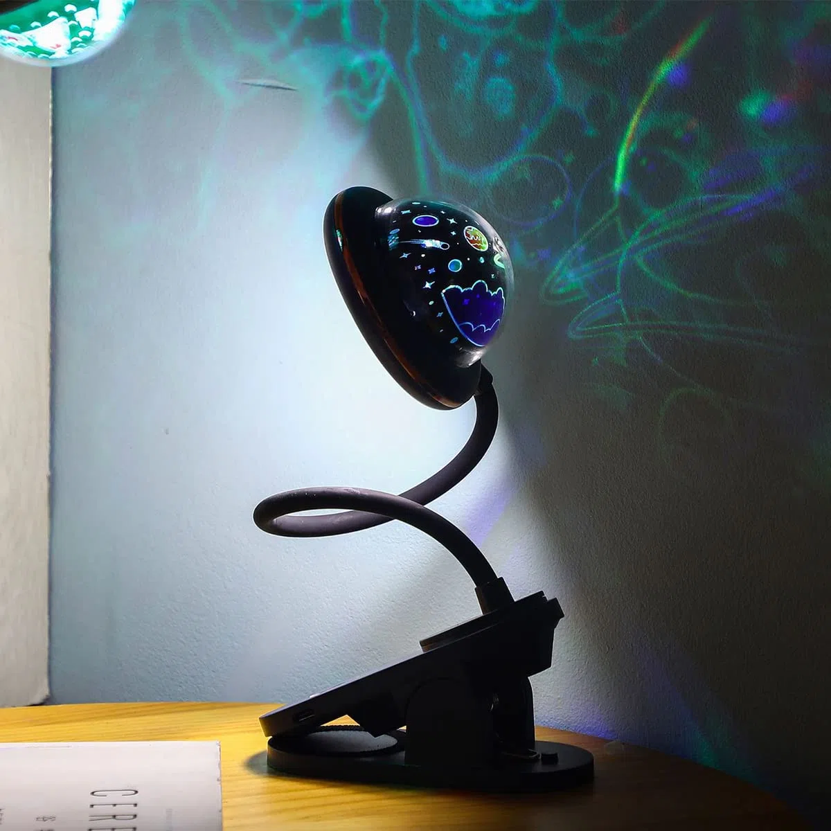 ACMHNC Lampada da Lettura Bambini con Pinza, USB Ricaricabile LED Lampada con Pinza con Proiezione Di Stelle, Verde Lampada da Scrivania Bambini Touch Dimmerabile, 4000K,per lettura, Studio, Letto