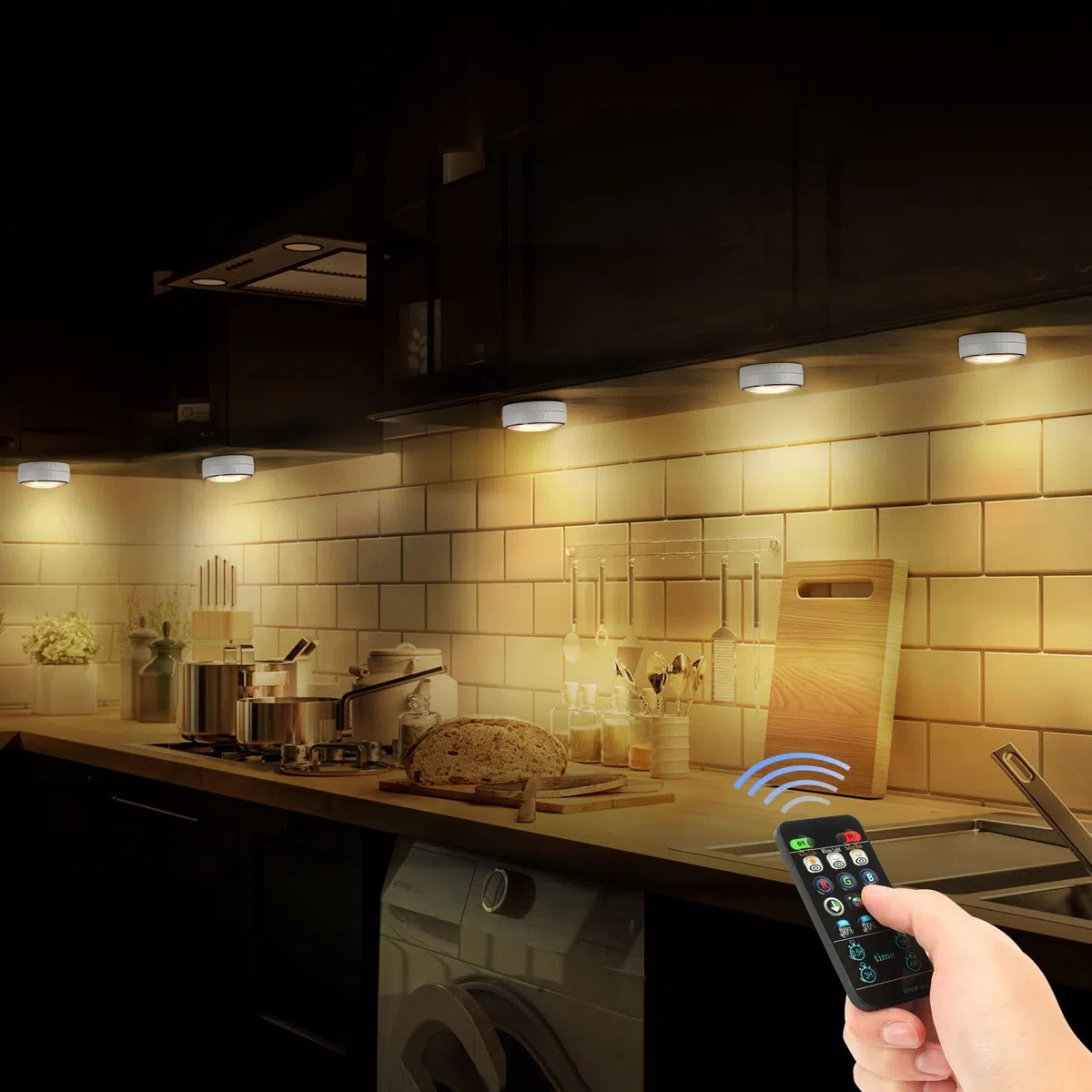 Onumii Luce LED Sottopensile Cucina a Batteria per Armadio, Luce Notturna con Telecomando, Adesive Colorate per Guardaroba Libreria Scaffale, Bianco - Pacco da 2