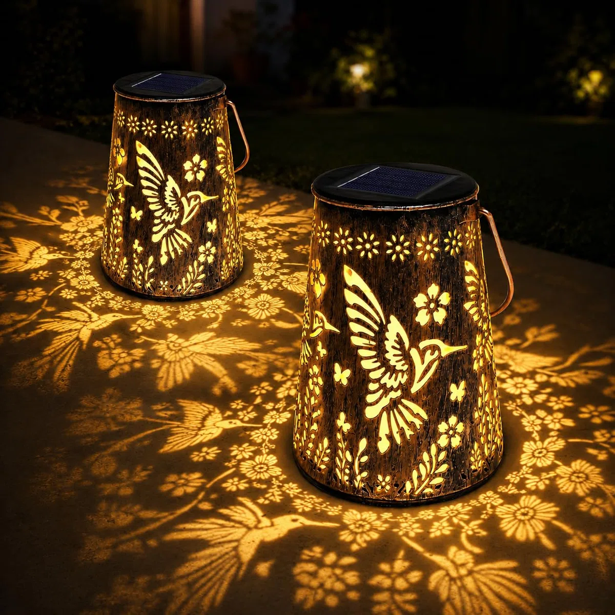 URAQT Lanterna Solare da Esterno, 2 Pezzi Lanterna Solare da Giardino,IP65 Impermeabile, Metallo Lanterne da Esterno, Lanterne Decorativa Da Giardino per Esterni, Terrazzo,Balcone (Colibrì dei fiori)