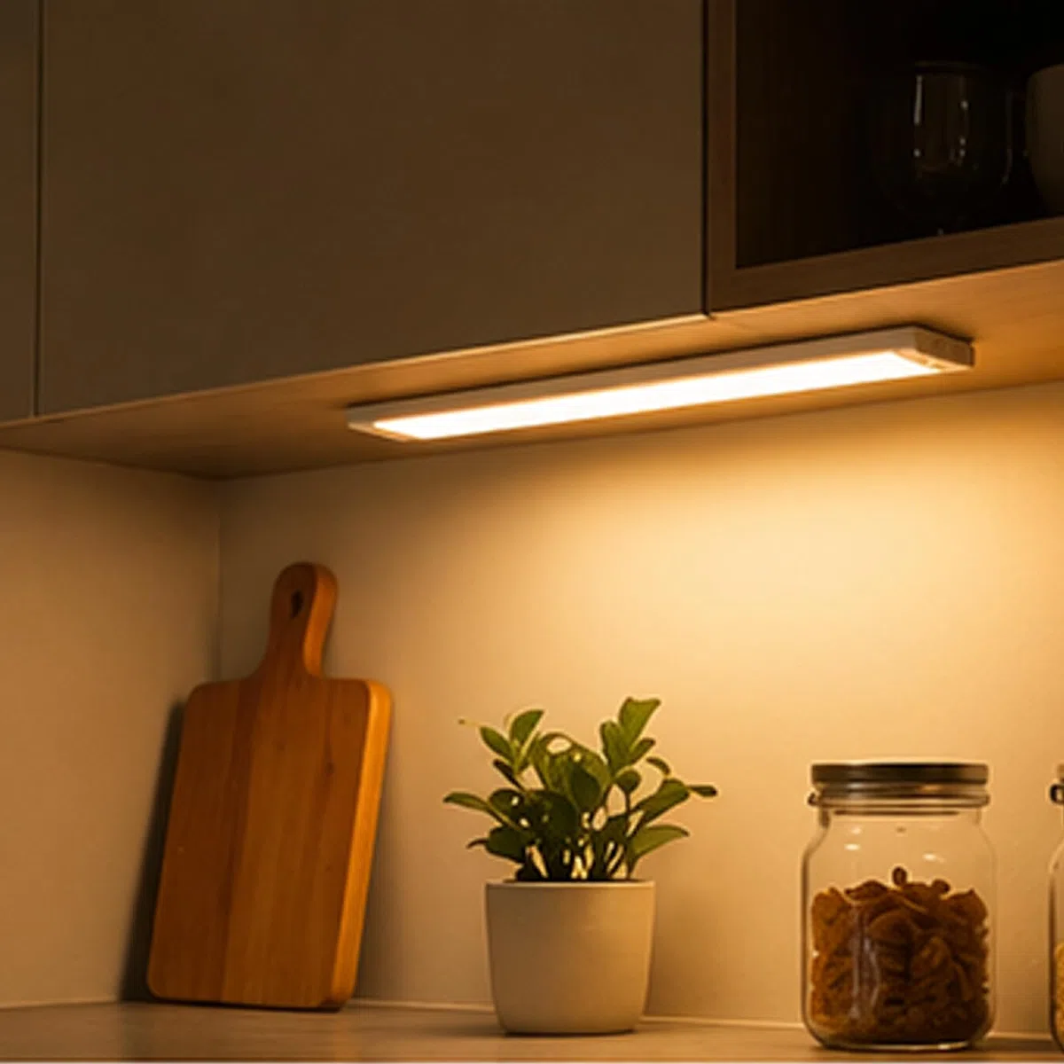 GBC Lampada LED Sottopensile 40cm con Sensore Movimento PIR Ricaricabile Magnetica Luce per Armadio Cucina Wireless CCT 3 Colori Calda Naturale Fredda 3W 190lm Silver
