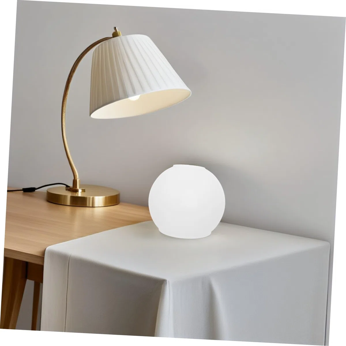 Healeved Paralume Globi in Vetro Bianco a Doppio Foro con Struttura a Bocca Piatta per Lampade Pendenti E27, Adatto a Lampadari e Spazi Retro