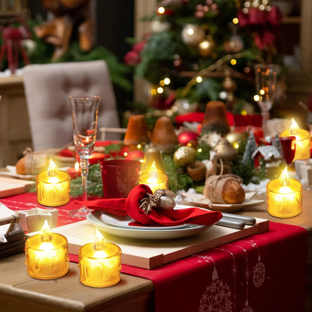 KATELUO Candele LED Fiamma Oscillante, 24 Pezzi Candele Tealight Luci a LED Candele Finte a Batteria, Candela Elettronica per Natale, Ringraziamento, Halloween, Matrimoni