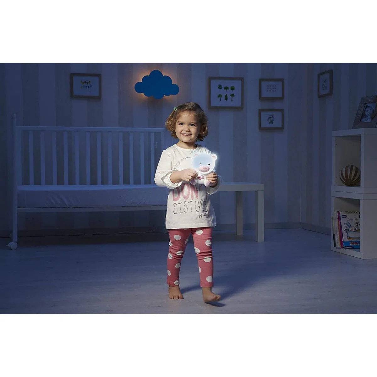 Chicco - Luce Notte e Luce Guida, Lampada Portatile a Forma di Orso con Musica Classica e Suoni Rilassanti, Evolutive, Rosa, 0 mesi +