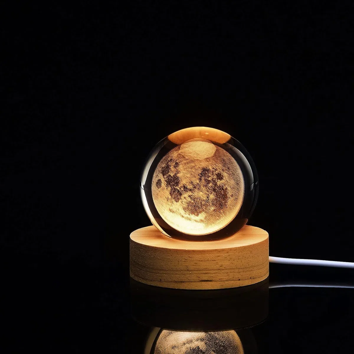 Iordan Sfera di cristallo 3D con motivo con alce, luce notturna per bambini a forma di sfera in vetro, lampada da notte con base in legno, tema fantasy con alce, decorazione in cristallo, con LED,