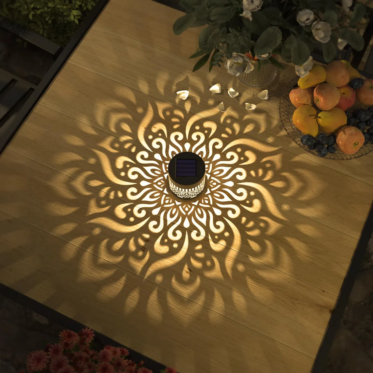 gardencave Confezione da 2 lampade solari per recinzione in metallo, alimentate ad energia solare, per esterni, lampade da parete per gradini della terrazza, tema mandala, impermeabili, luce per